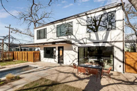 $1,200,000 | 722 Gunter Street, Austin, TX 78702