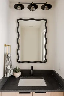 $1,200,000 | 722 Gunter Street, Austin, TX 78702