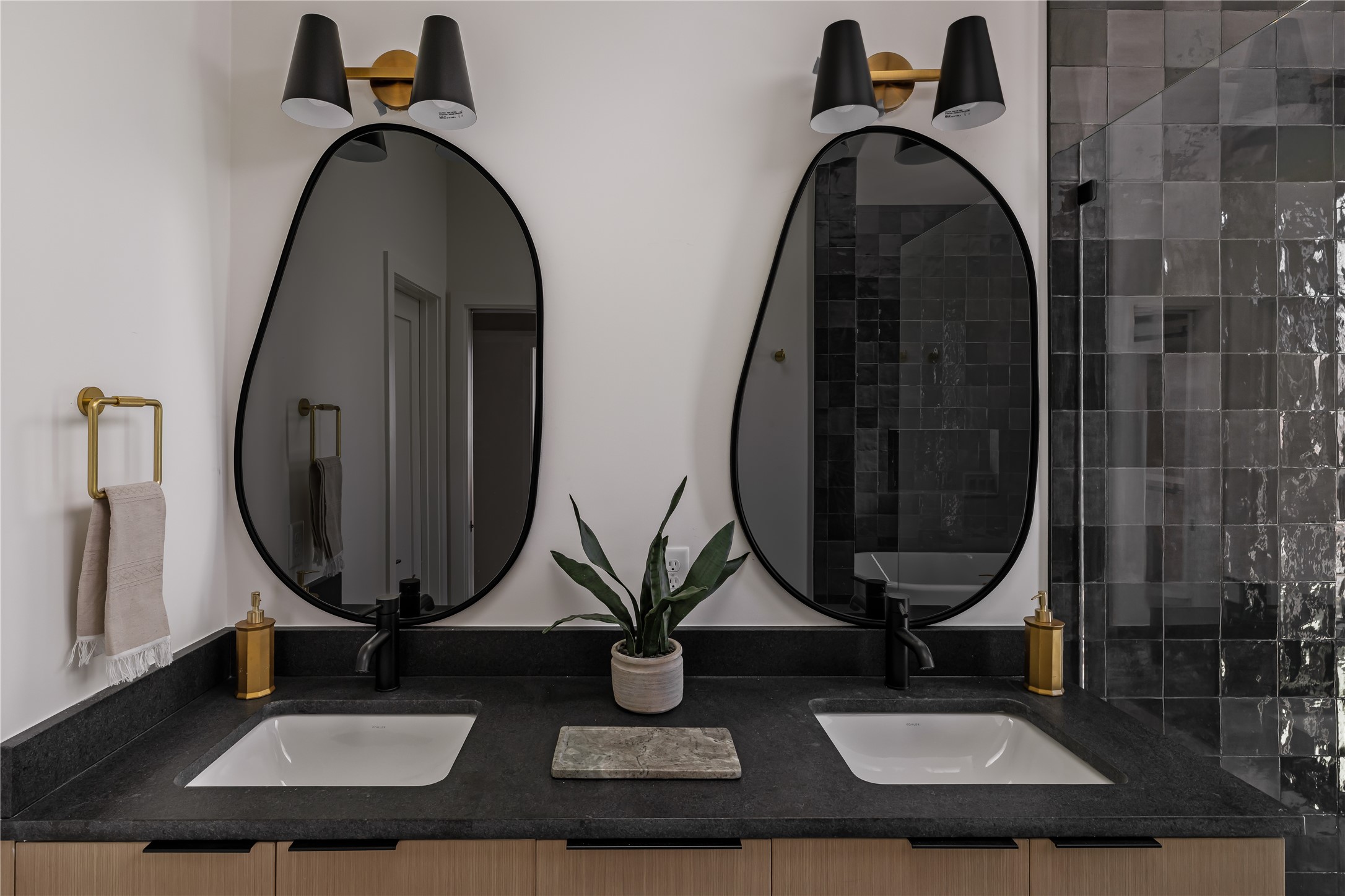 722 Gunter Street Austin, TX 78702 - Photo 26 of 36