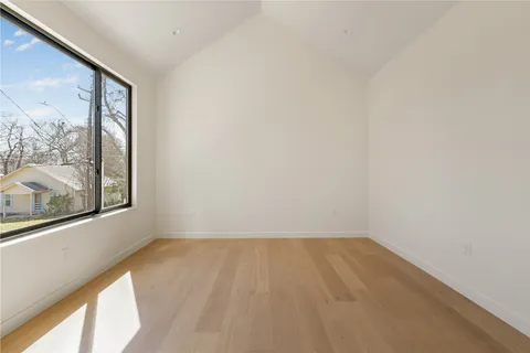 $1,200,000 | 722 Gunter Street, Austin, TX 78702