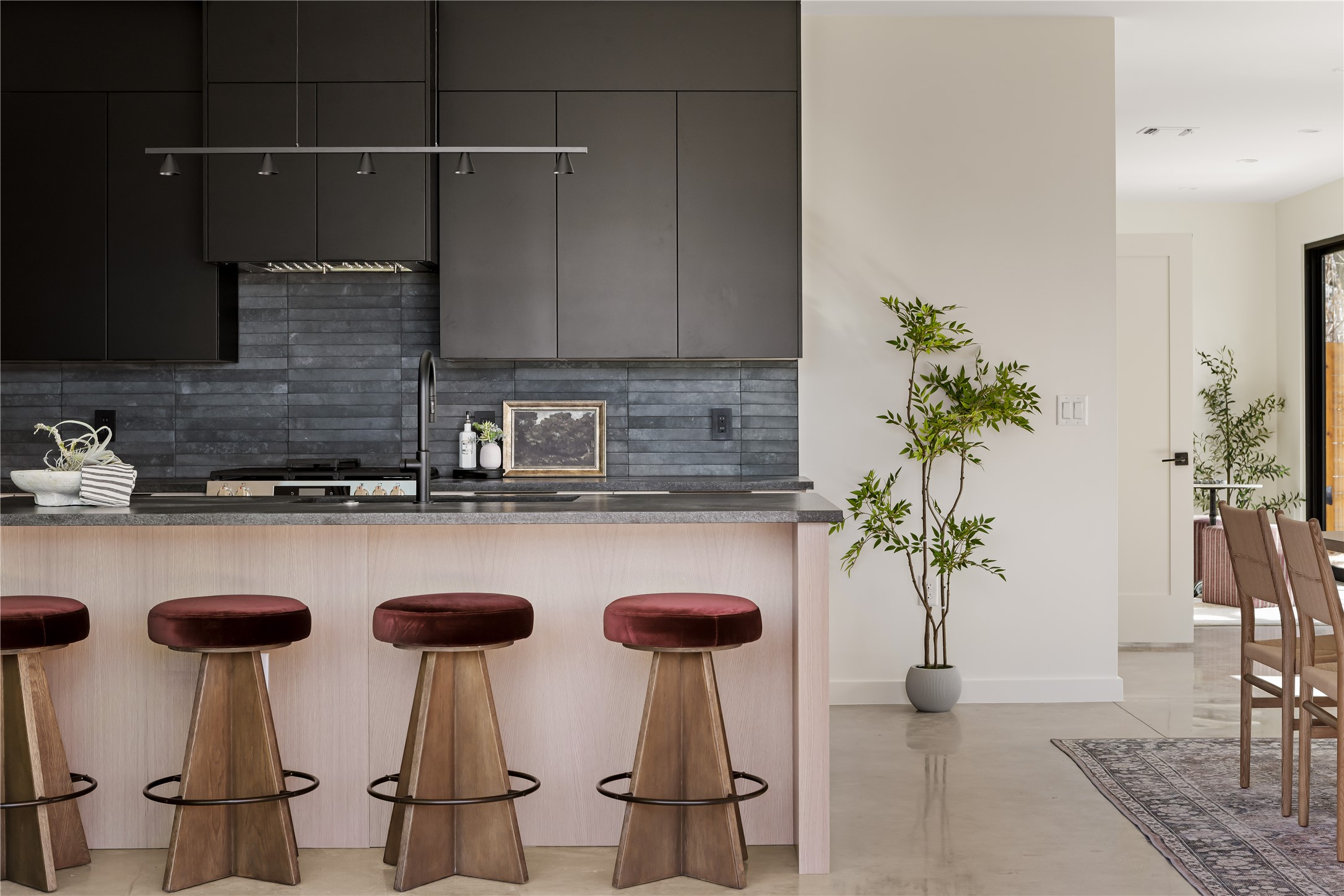 722 Gunter Street Austin, TX 78702 - Photo 8 of 36