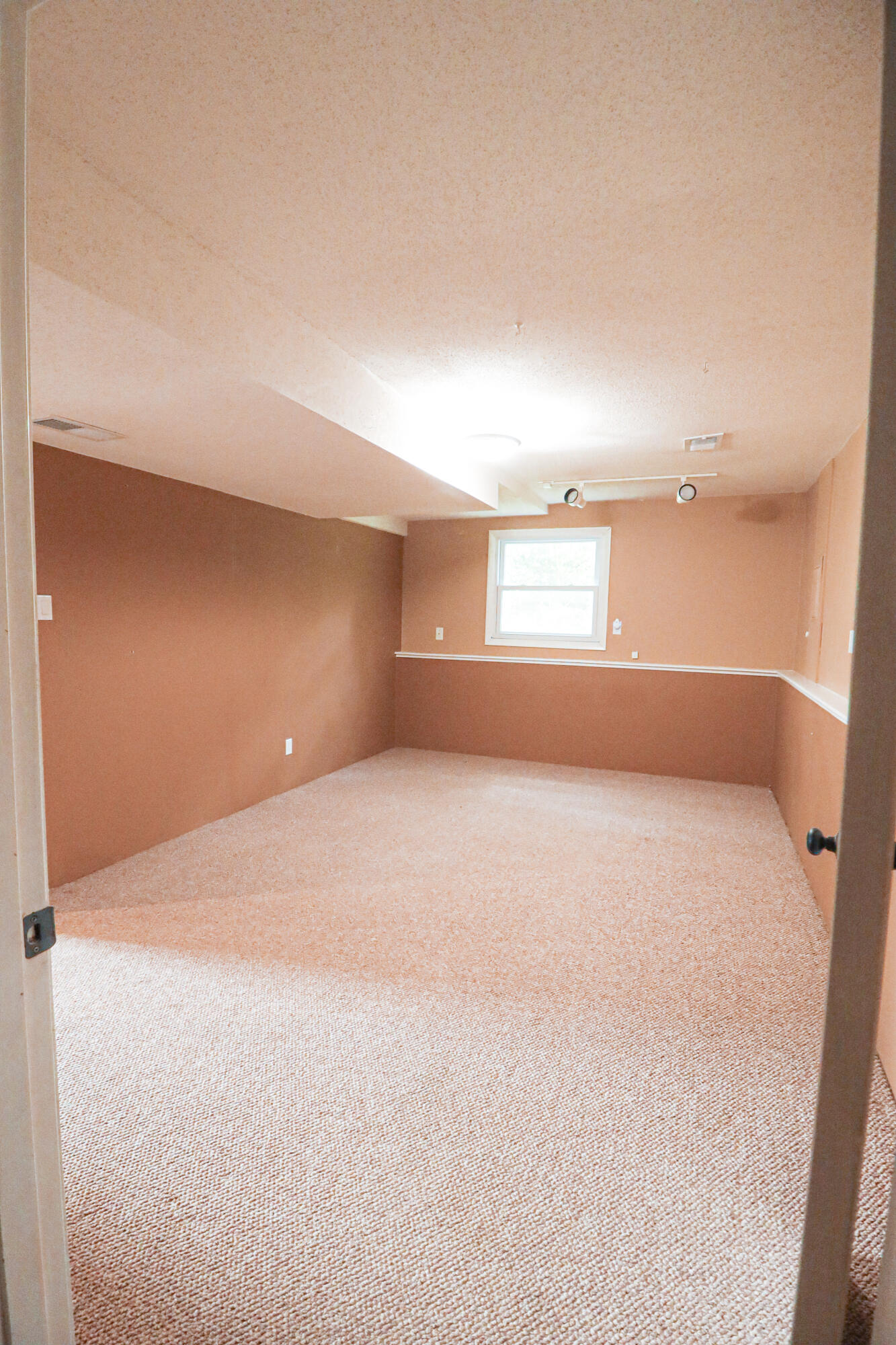 750 Meridian Road Valparaiso, IN 46385 - Photo 40 of 49 1333x2000