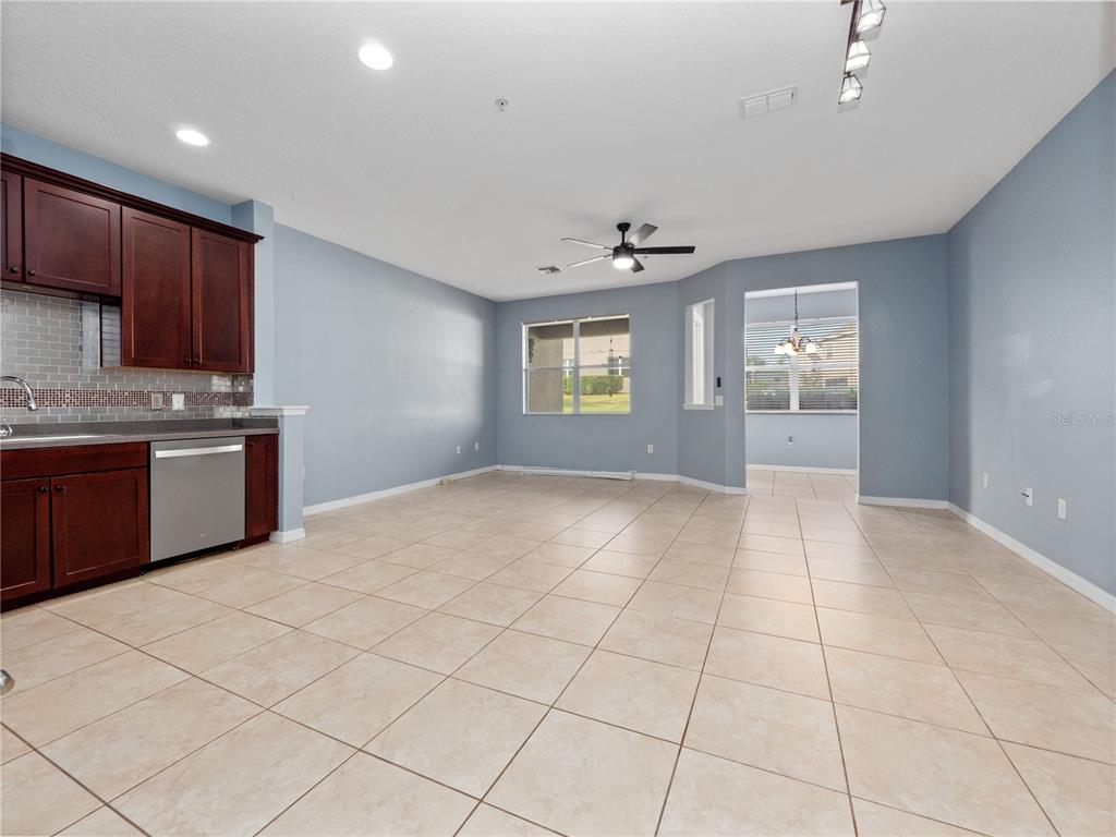 1917 Compass Flower Way Ocoee, FL 34761 - Photo 8 of 25 Gallery Image 8