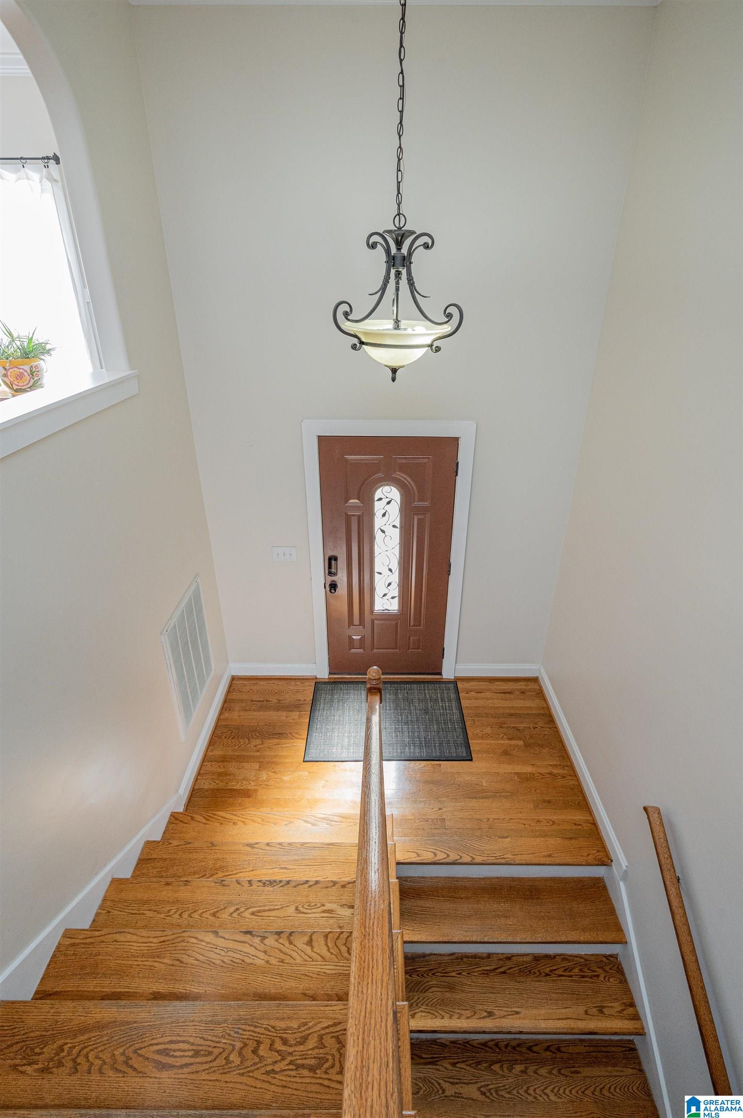 122 Independence Circle Helena, AL 35080 - Photo 4 of 47