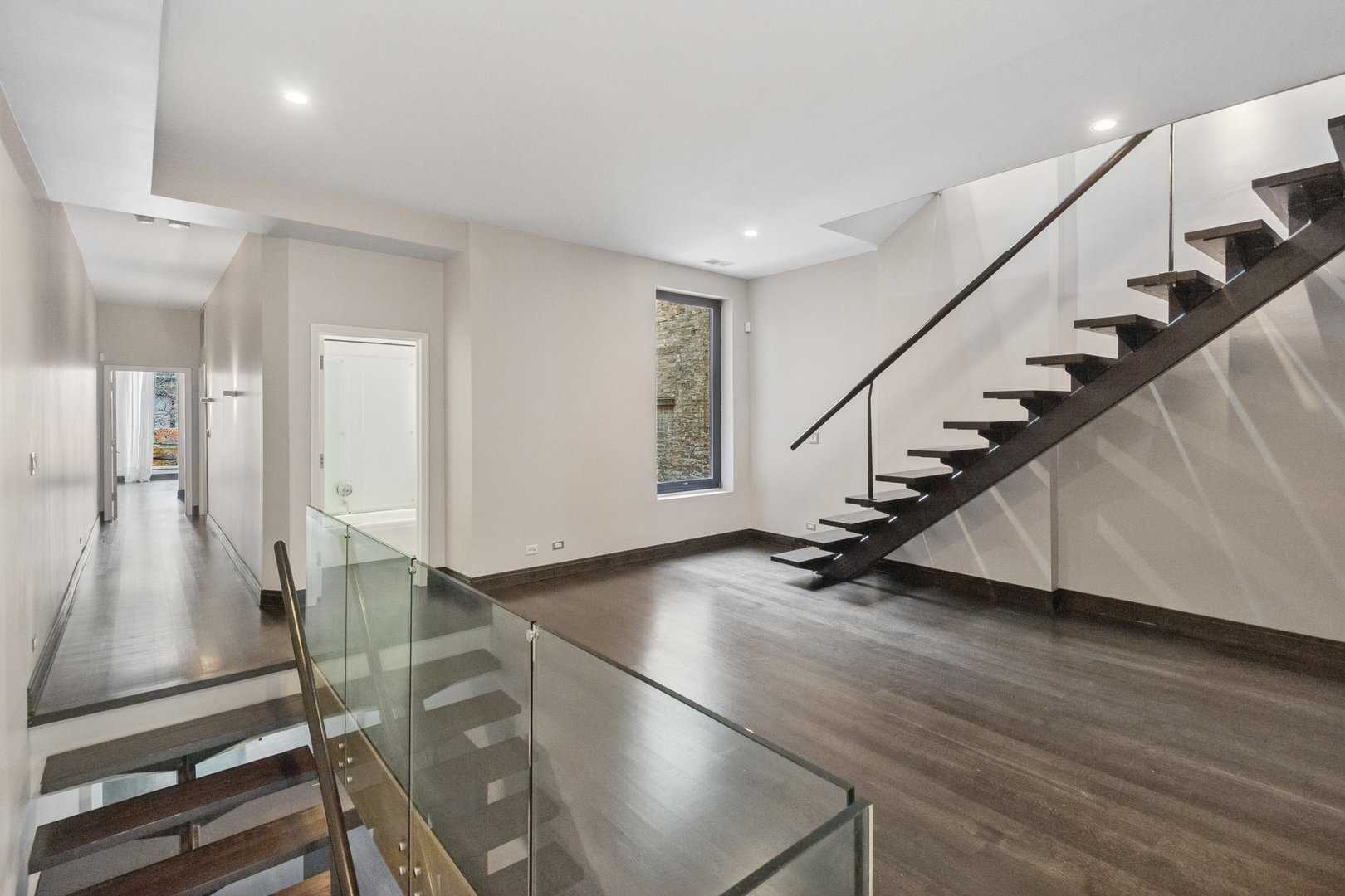 44 East Cedar Street Chicago, IL 60611 - Photo 15 of 35 a view of an entryway with wooden floor