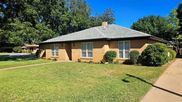 $5,800 | 2418 Helena Circle, Abilene, TX 79606