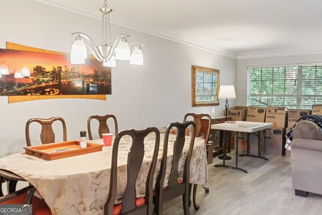 $275,000 | 6980 Roswell Road, Unit H1, Sandy Springs, GA 30328