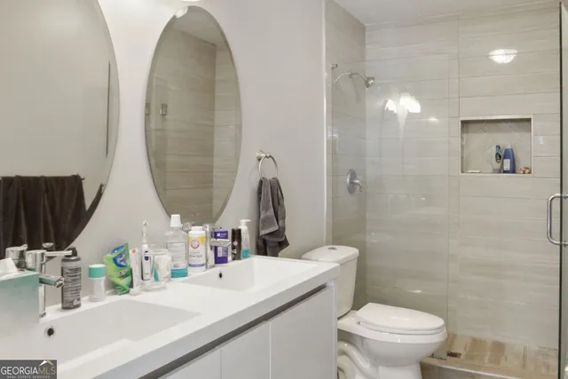 $275,000 | 6980 Roswell Road, Unit H1, Sandy Springs, GA 30328