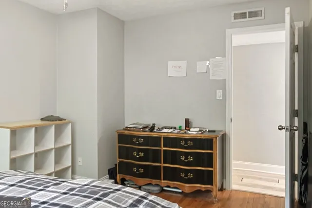 $275,000 | 6980 Roswell Road, Unit H1, Sandy Springs, GA 30328