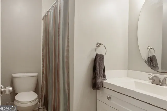 $275,000 | 6980 Roswell Road, Unit H1, Sandy Springs, GA 30328