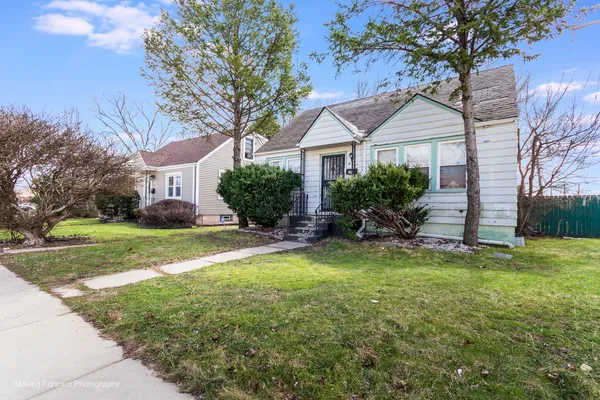 $110,000 | 201 East 143rd Street, Dolton, IL 60419