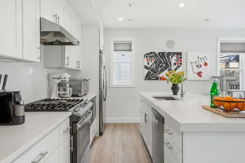 $599,000 | 151 Hancock Street, Unit 7, Quincy, MA 02171