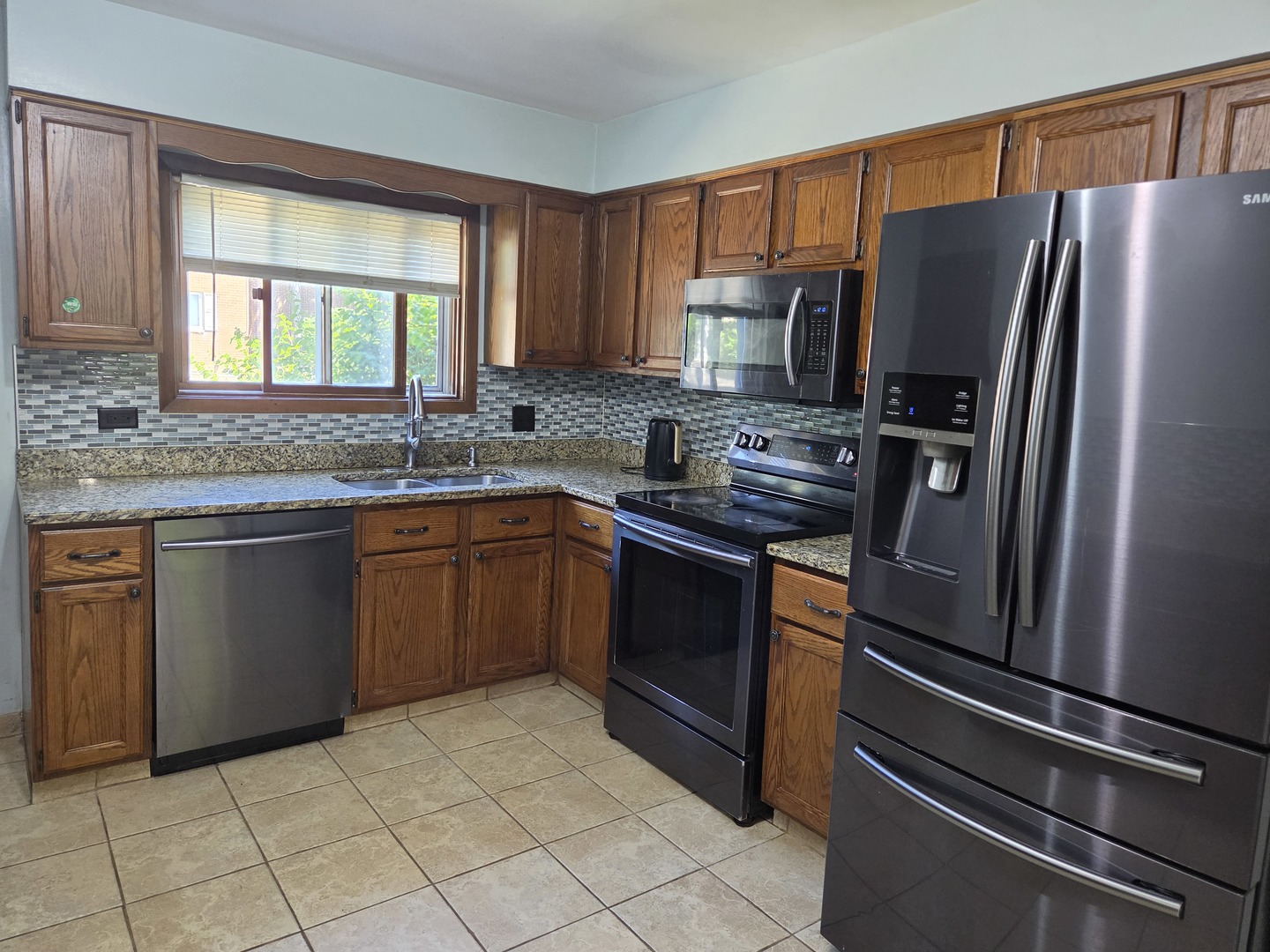 1907 West Golf Road, Unit 1B Mount Prospect, IL 60056 - Photo 6 of 23