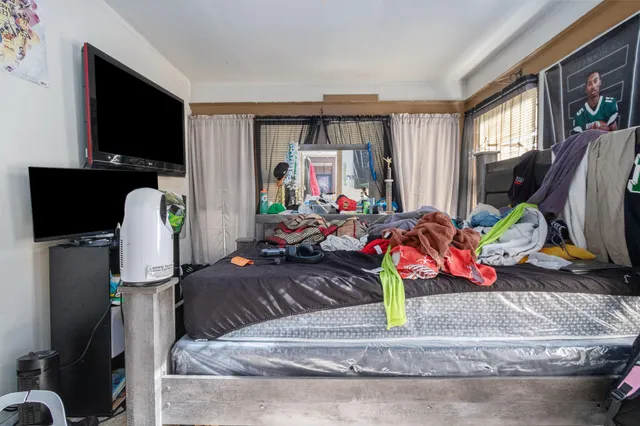 $105,000 | 955 Colfax Avenue, Benton Harbor, MI 49022