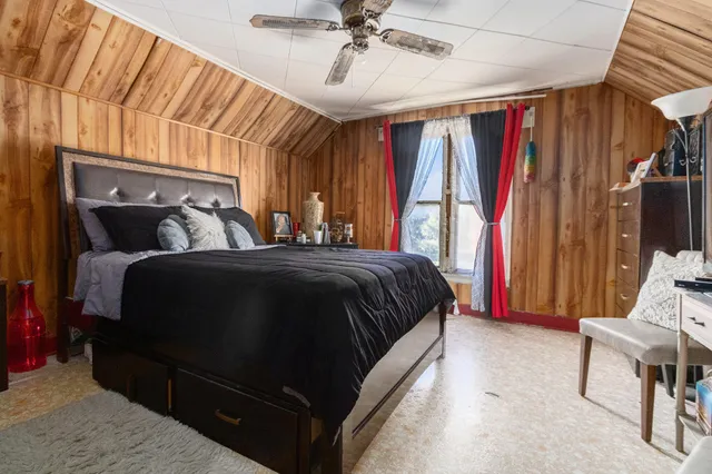 $105,000 | 955 Colfax Avenue, Benton Harbor, MI 49022