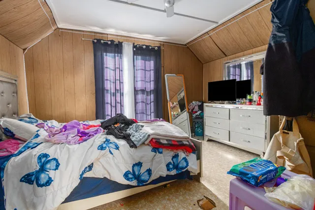 $105,000 | 955 Colfax Avenue, Benton Harbor, MI 49022