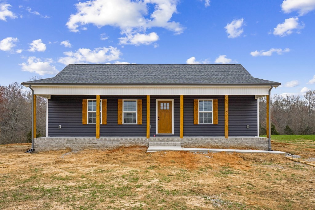 11819 Old Kentucky Road Walling, TN 38587 - Photo 1 of 24 Gallery Image 1