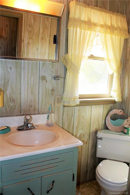 2753 Jennings Road Olin, NC 28660 - Photo 14 of 22 Gallery Image 14
