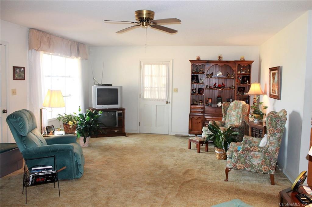 2753 Jennings Road Olin, NC 28660 - Photo 7 of 22 Gallery Image 7