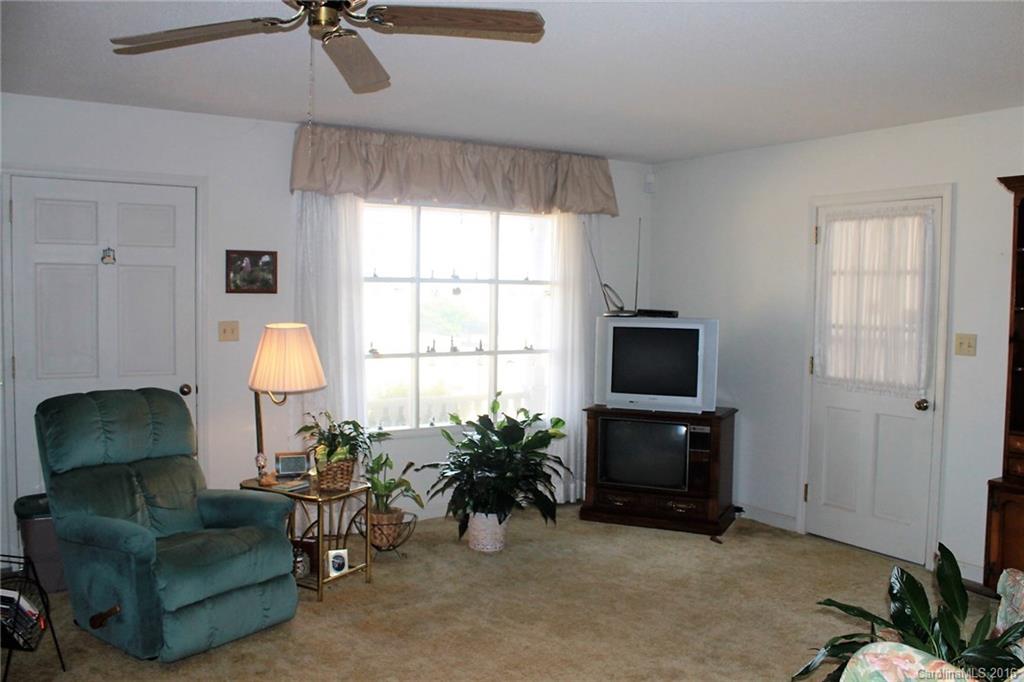2753 Jennings Road Olin, NC 28660 - Photo 9 of 22 Gallery Image 9