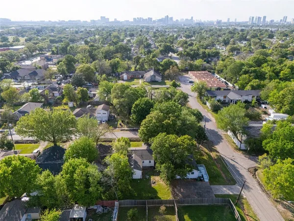 $1,375 | 6603 Conley Street, Houston, TX 77021