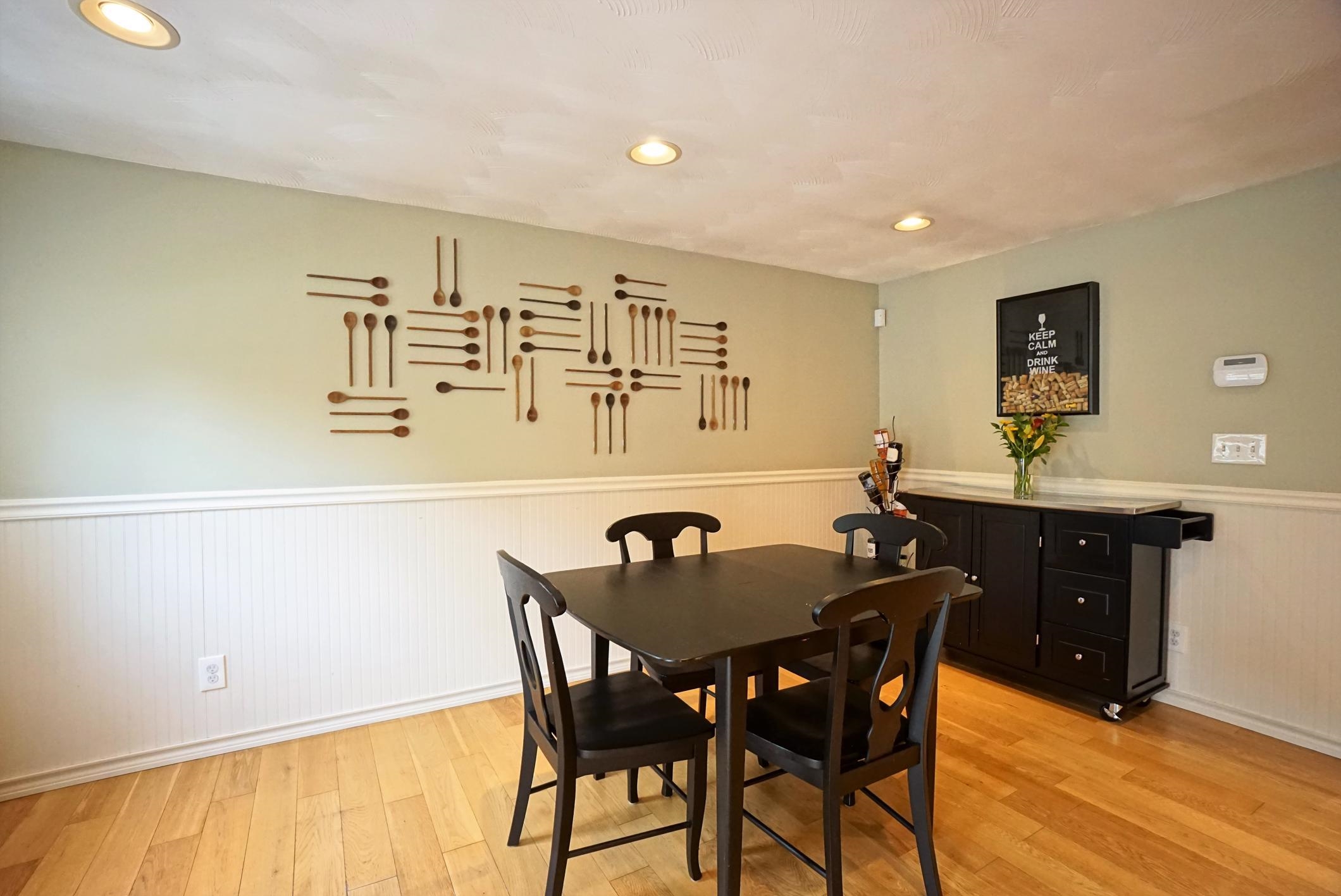 57 Robinhood Road Nashua, NH 03062 - Photo 7 of 40