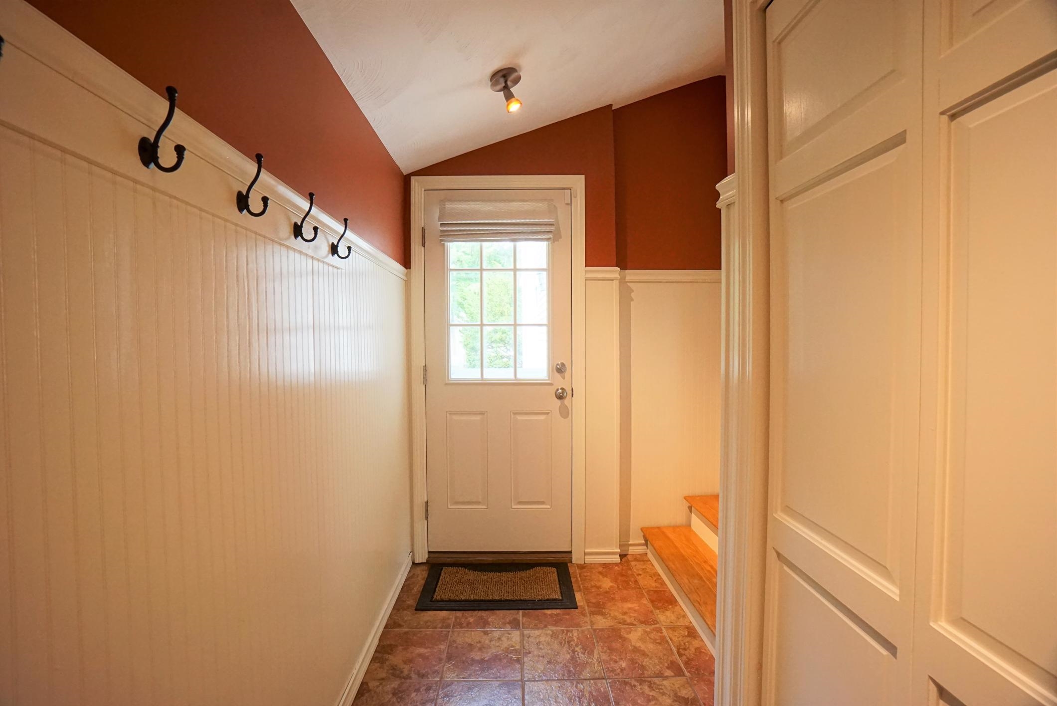 57 Robinhood Road Nashua, NH 03062 - Photo 9 of 40