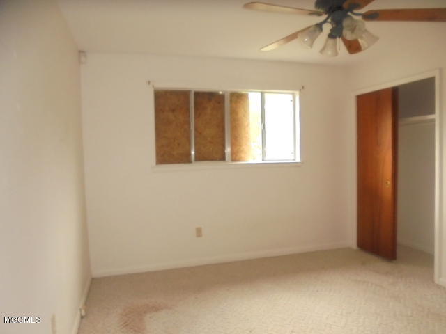 1725 Riverside Drive Gautier, MS 39553 - Photo 8 of 10 DSC00475