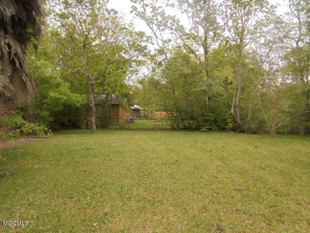 1725 Riverside Drive Gautier, MS 39553 - Photo 10 of 10 DSC00427
