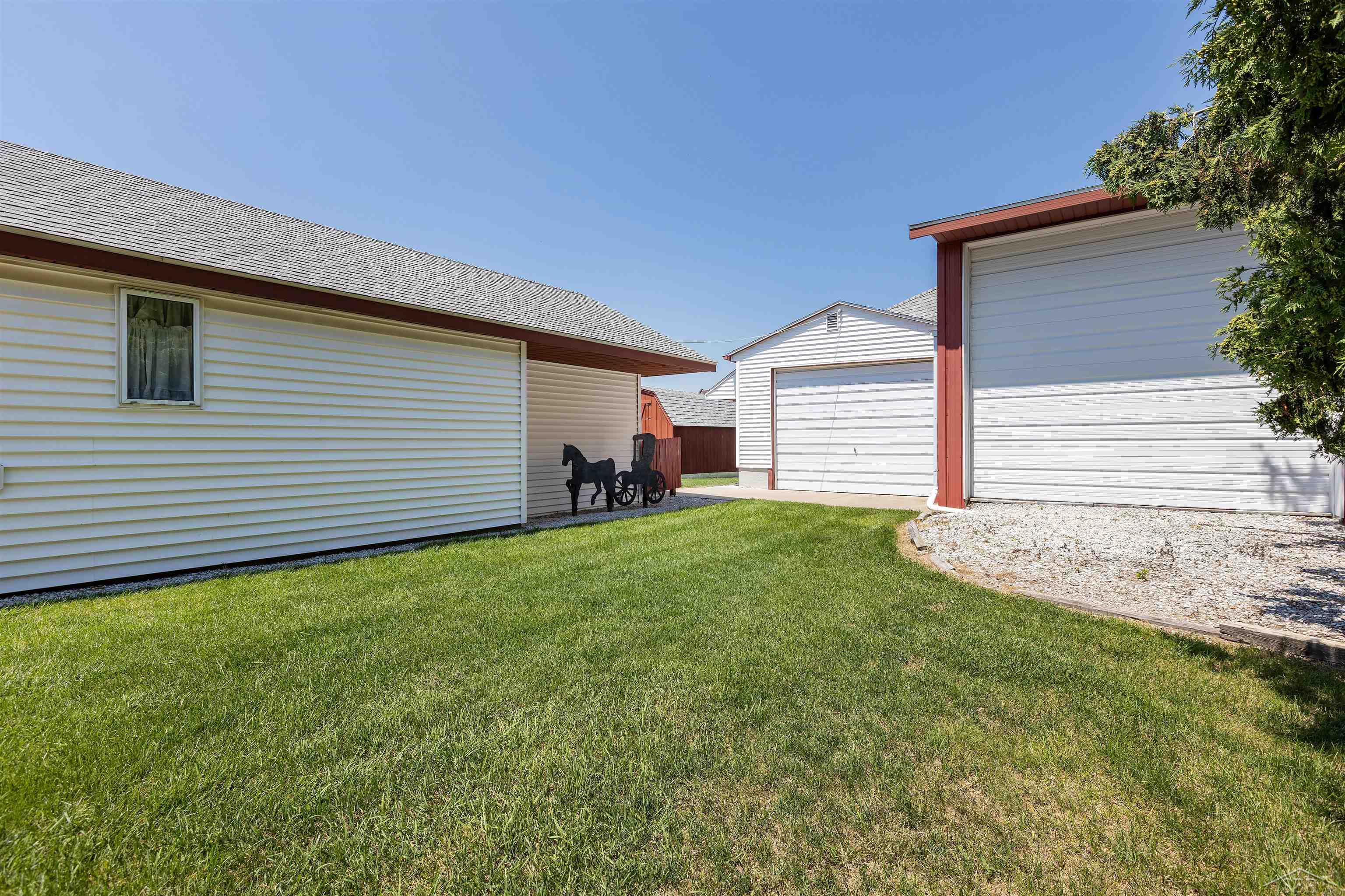 1530 West Beaver Road Auburn, MI 48611 - Photo 30 of 37