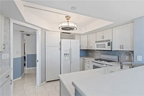 $798,000 | 2800 North Hwy A1A, Unit PH01, Hutchinson Island, FL 34949