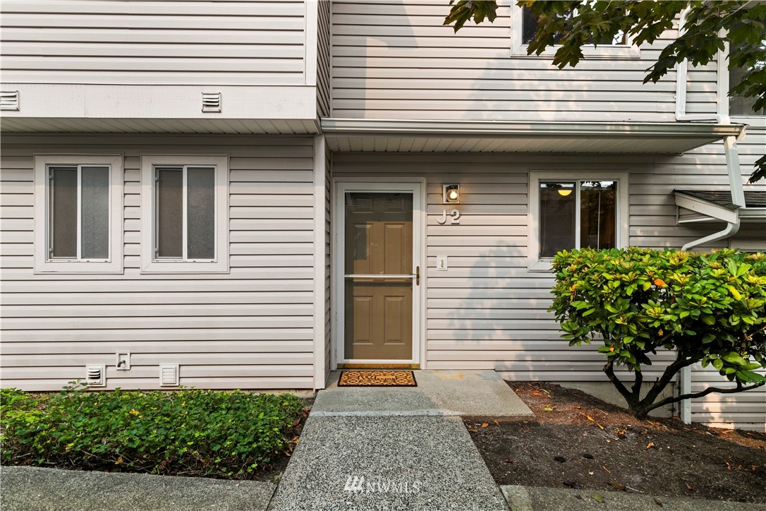 18910 Bothell Everett Highway, Unit J2 Bothell, WA 98012 - Photo 19 of 21 Gallery Image 19