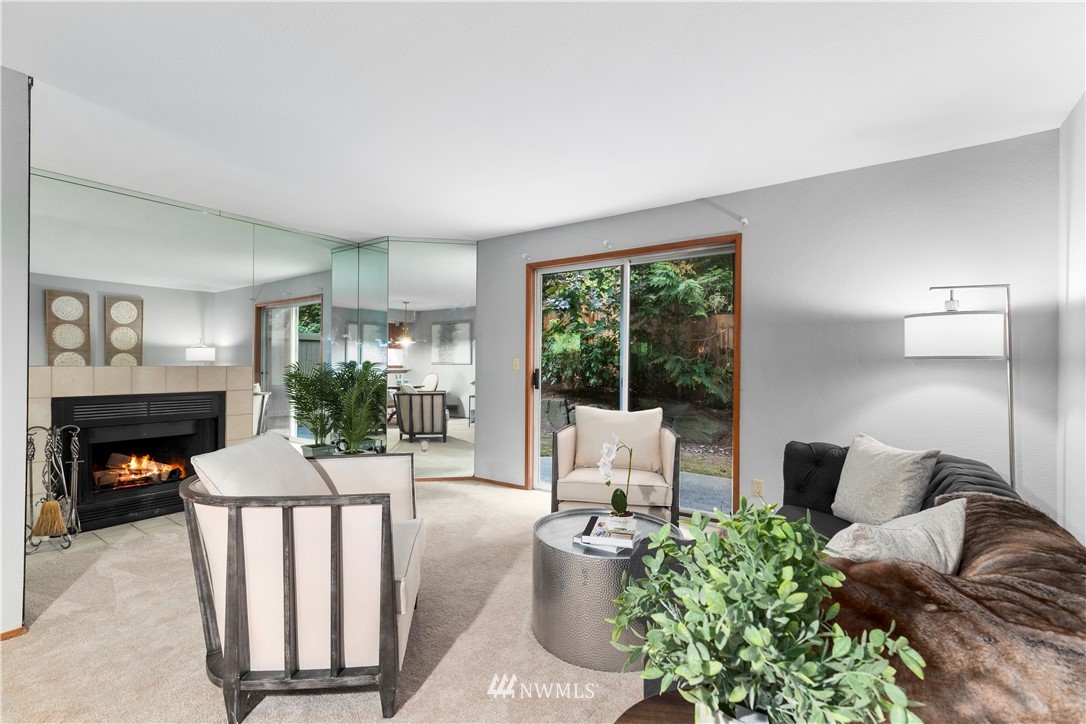 18910 Bothell Everett Highway, Unit J2 Bothell, WA 98012 - Photo 4 of 21 Gallery Image 4