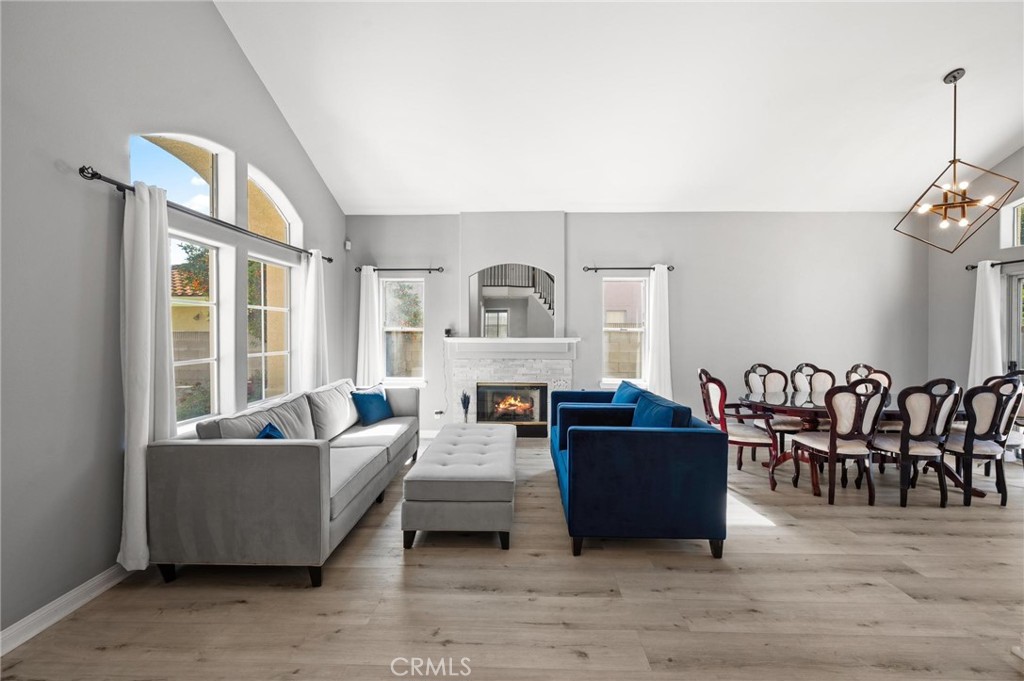17543 Saticoy Street Northridge, CA 91325 - Photo 9 of 52