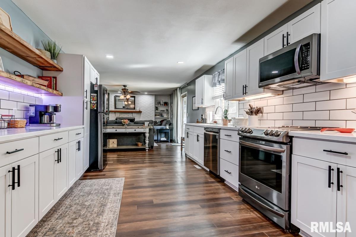 1904 Croydon Drive Springfield, IL 62703 - Photo 14 of 34