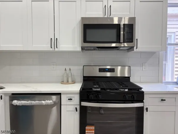 $3,500 | 456 Harrison Street, Unit 2, Passaic, NJ 07055