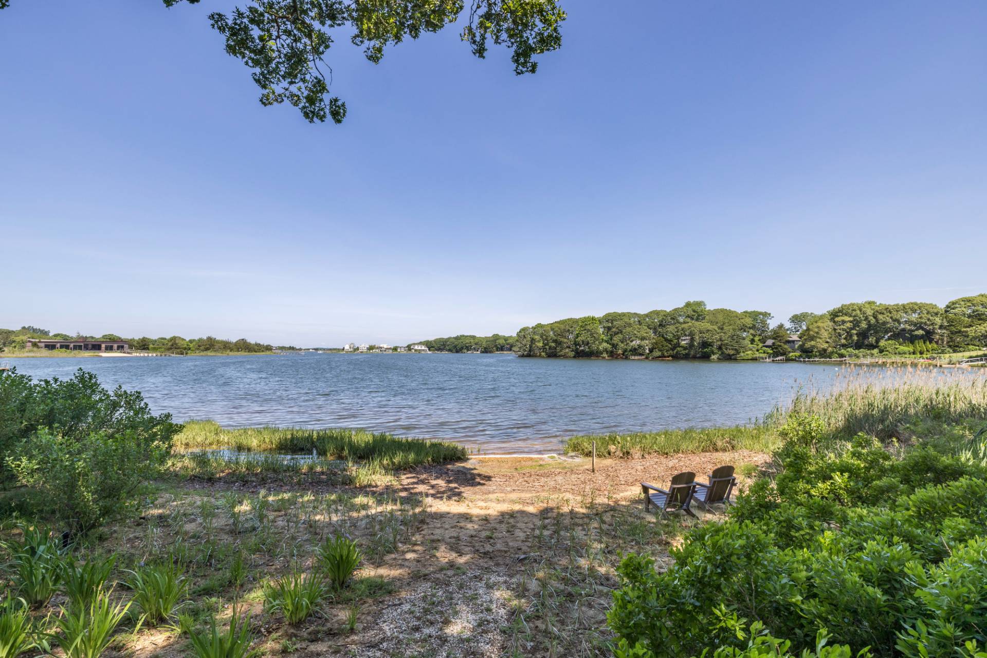 33 Bluff Point Road Sag Harbor, NY 11963 - Photo 16 of 23