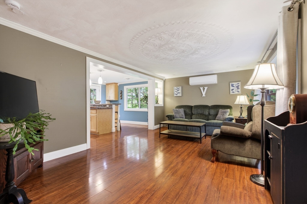 48 Westview Road Worcester, MA 01602 - Photo 8 of 37