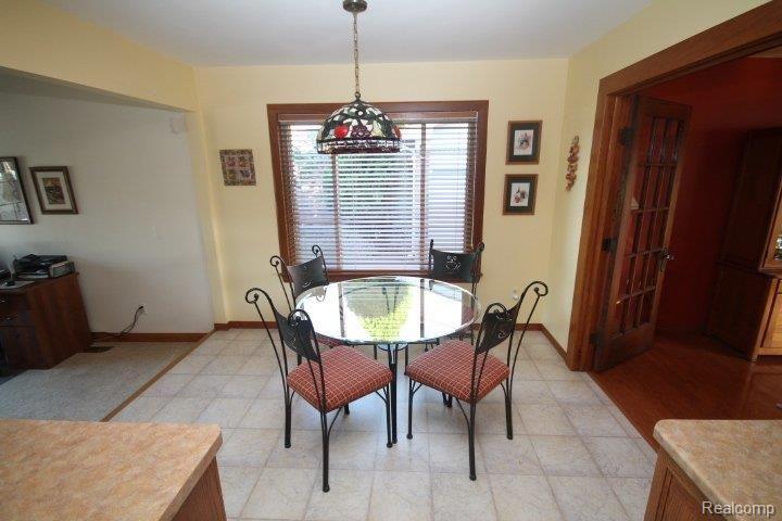 47826 Tilch Road Macomb, MI 48044 - Photo 9 of 23 Dining Area