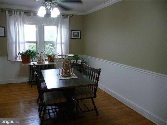 907 Elm Ridge Avenue Baltimore, MD 21229 - Photo 6 of 11 Dining Room