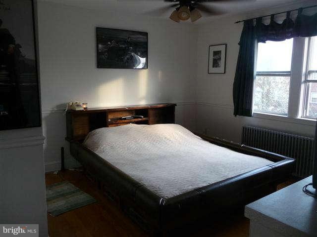907 Elm Ridge Avenue Baltimore, MD 21229 - Photo 9 of 11 Bedroom (Master)