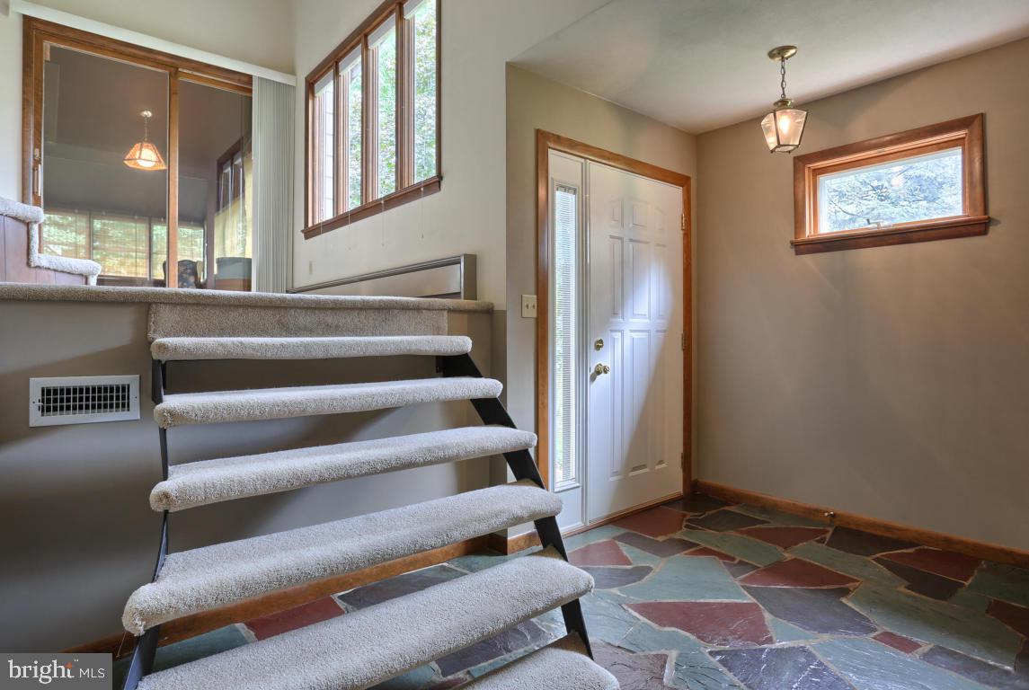283 Pine Road Palmyra, PA 17078 - Photo 2 of 49 Gallery Image 2