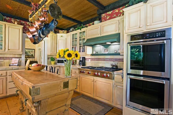 $2,700,000 | 850 Sheridan Lane, Gardnerville, NV 89460