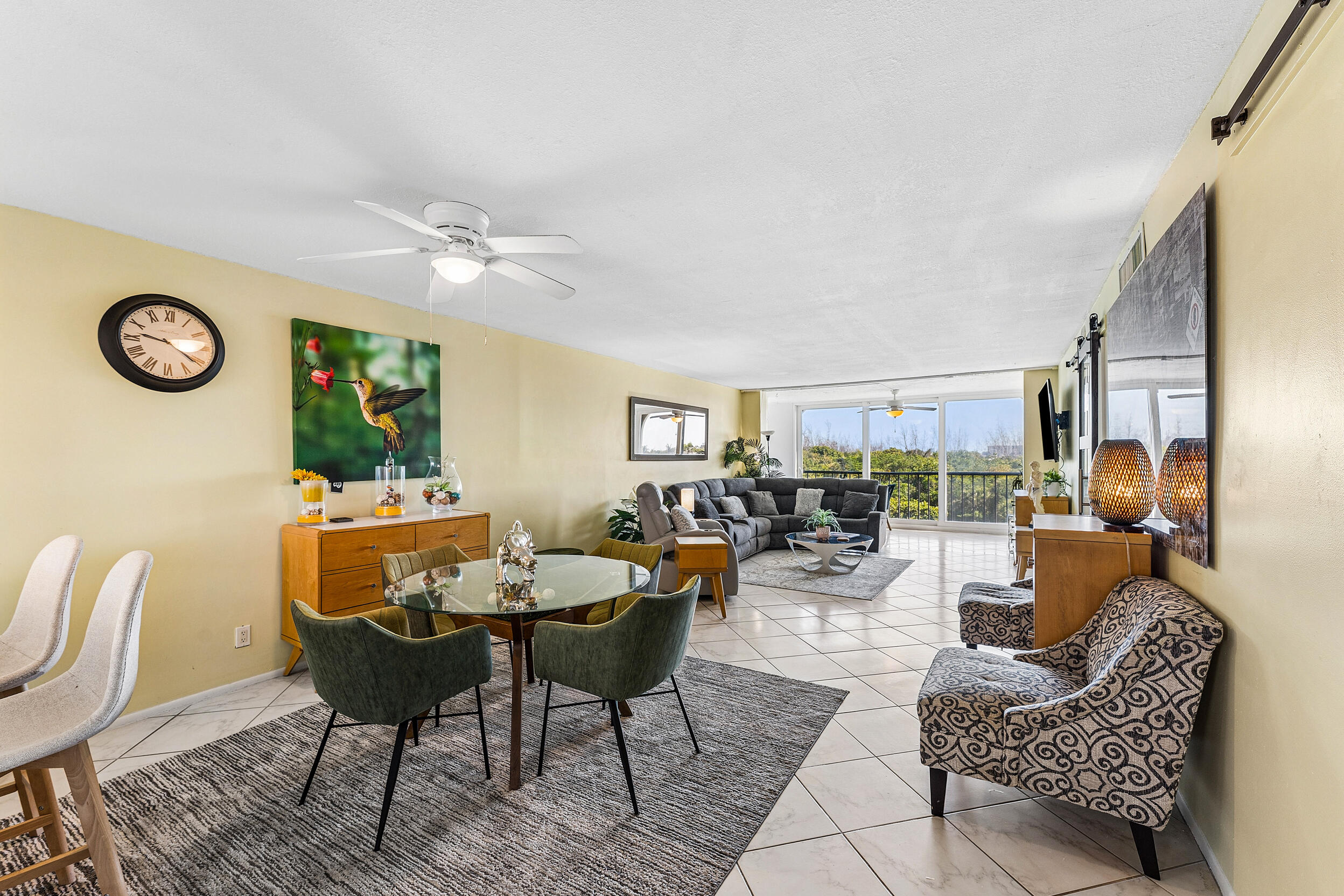1631 Riverview Road, Unit 505 Deerfield Beach, FL 33441 - Photo 4 of 23 Living/Dining