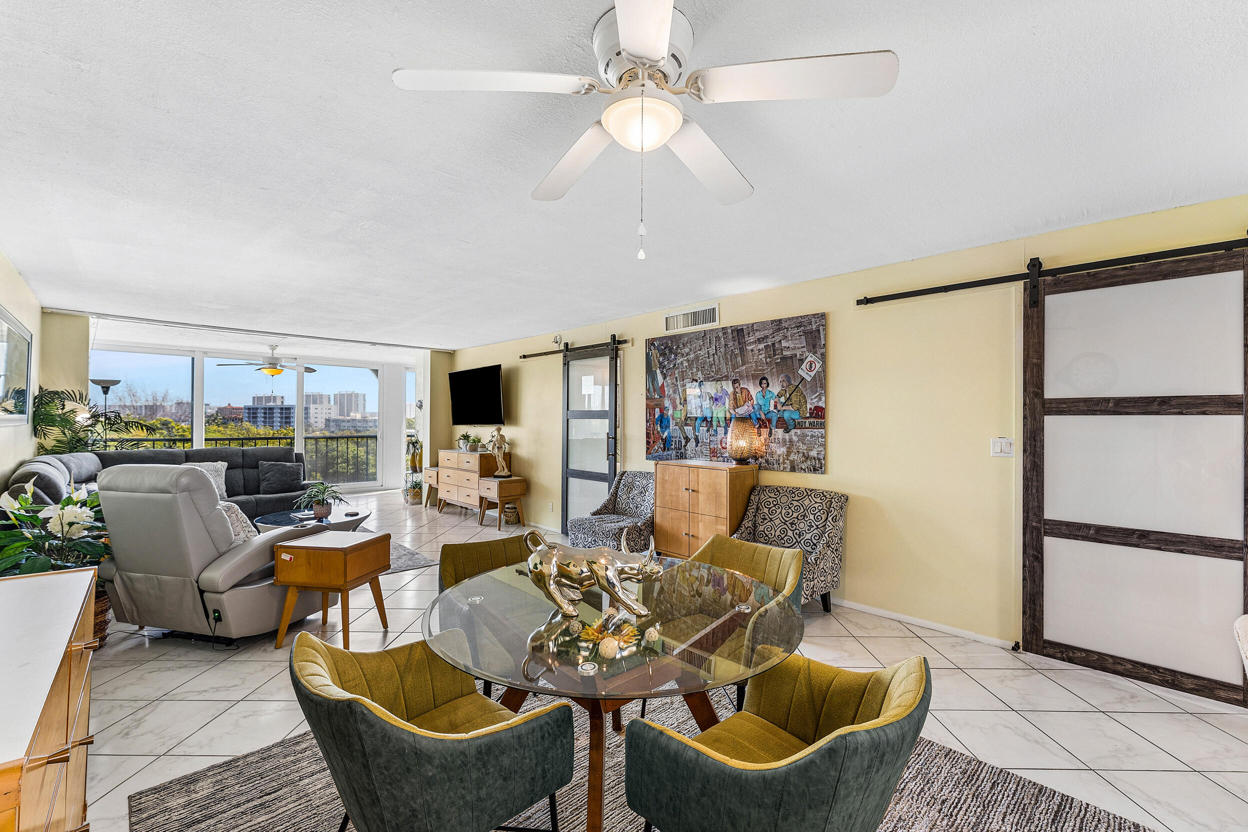 1631 Riverview Road, Unit 505 Deerfield Beach, FL 33441 - Photo 5 of 23 Living/Dining