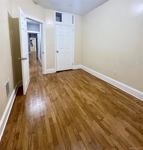 $3,000 | 88-69 Eldert Lane | Woodhaven