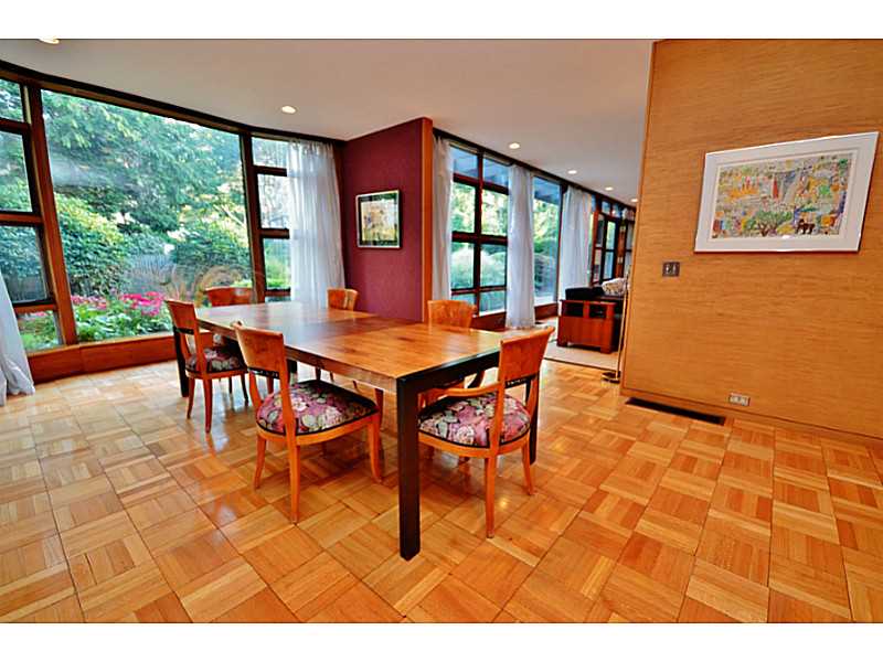 65 Intervale Road Providence, RI 02906 - Photo 20 of 25 Dining Room.