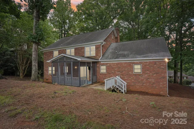 $760,000 | 10016 Whitethorn Drive, Charlotte, NC 28277