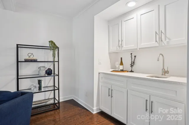 $760,000 | 10016 Whitethorn Drive, Charlotte, NC 28277