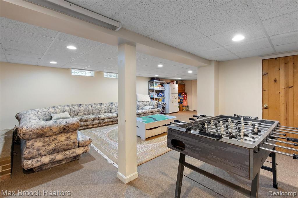4059 Lincoln Road Bloomfield Hills, MI 48301 - Photo 17 of 19